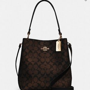 Coach bucket bag